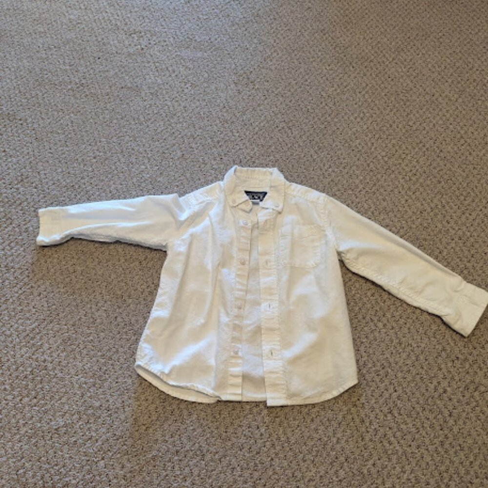 Boys 2t white long sleeve button down shirt